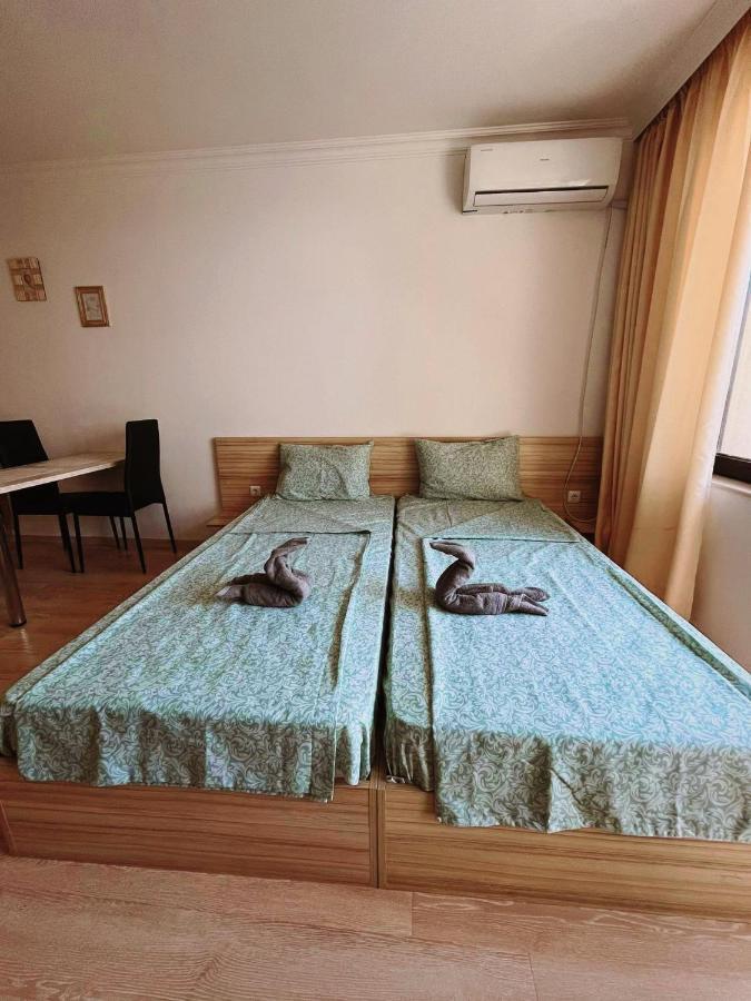 Lovely Studio Apartment On The Beach Бургас Экстерьер фото